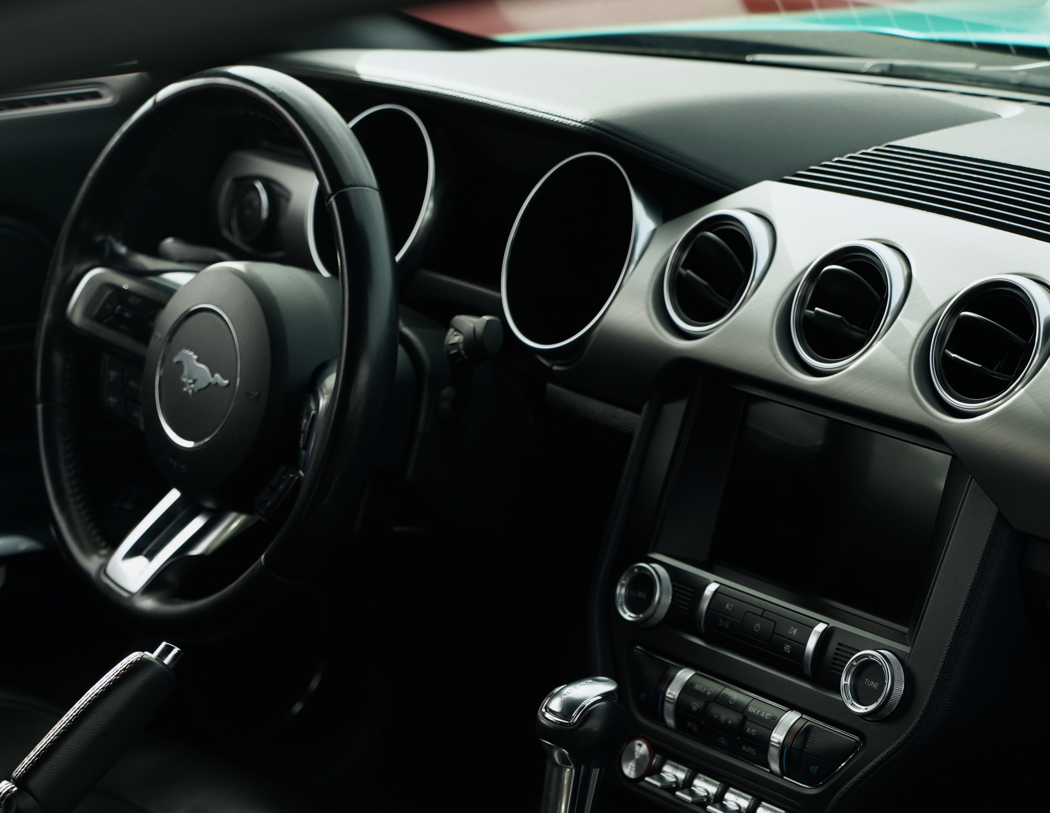 Ford Mustang — синий