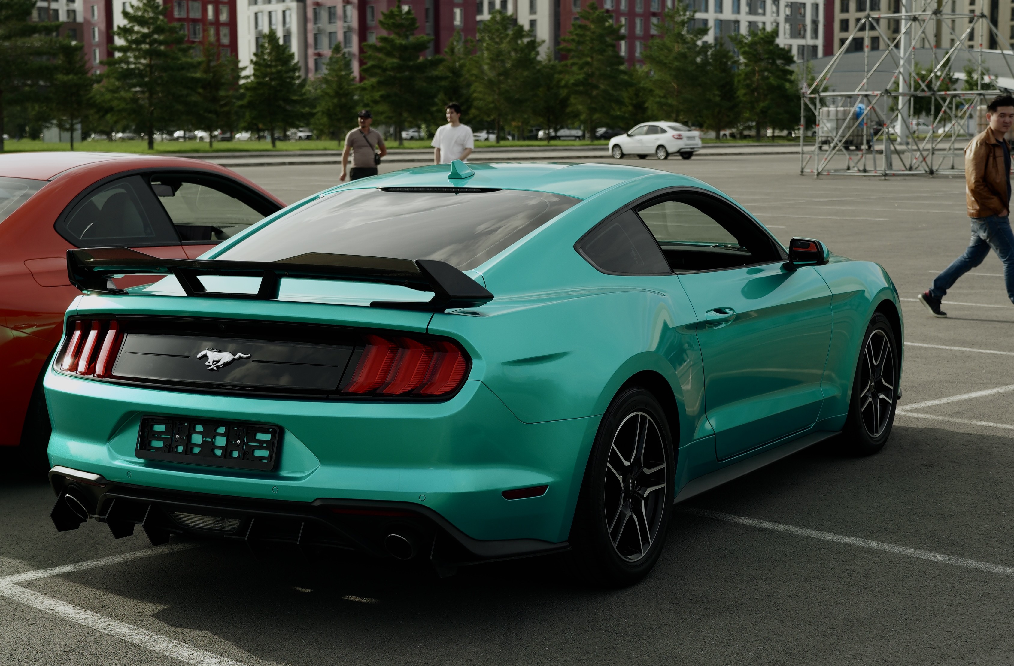 Ford Mustang — синий